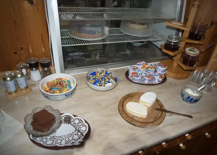 Gaestehaus Heller 게스트하우스 3*